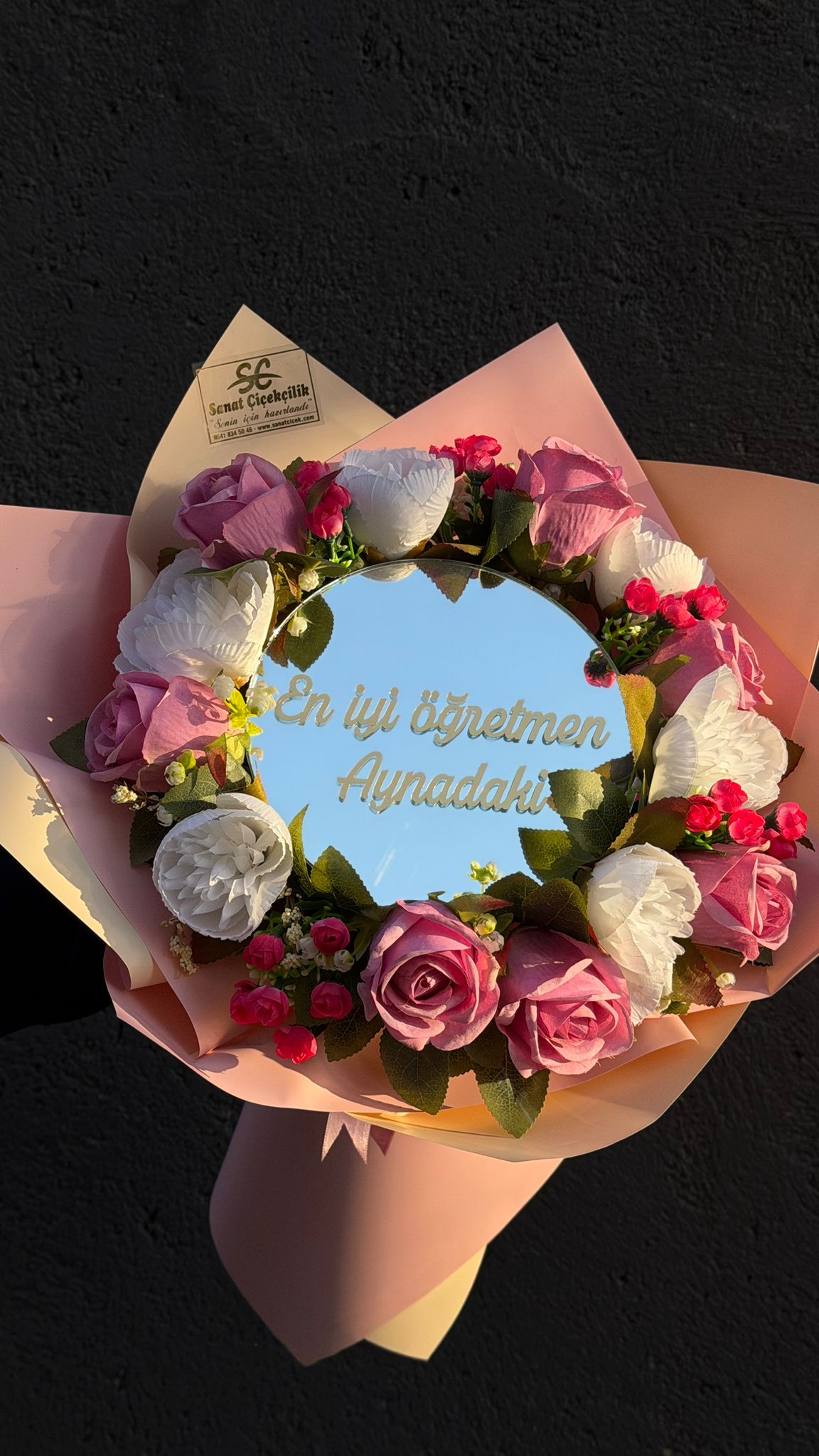 AYNALI ÖĞRETMENLER GÜNÜ GÜLÜ