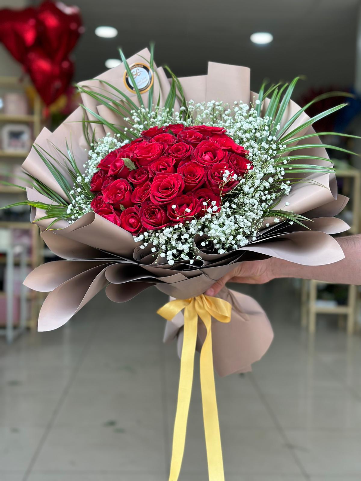 25 `li Gül buketi